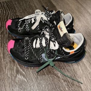 🩷OFF-WHITE x WMNS AIR ZOOM TERRA🖤